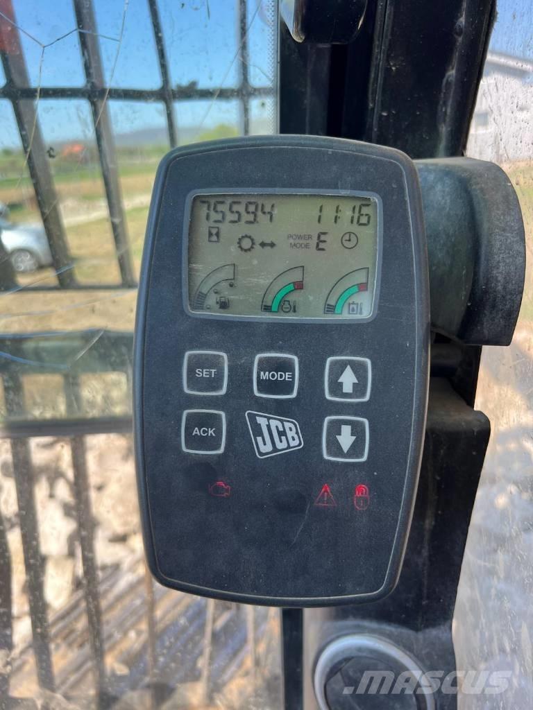 JCB JS 260 XD Kabíny a interiér