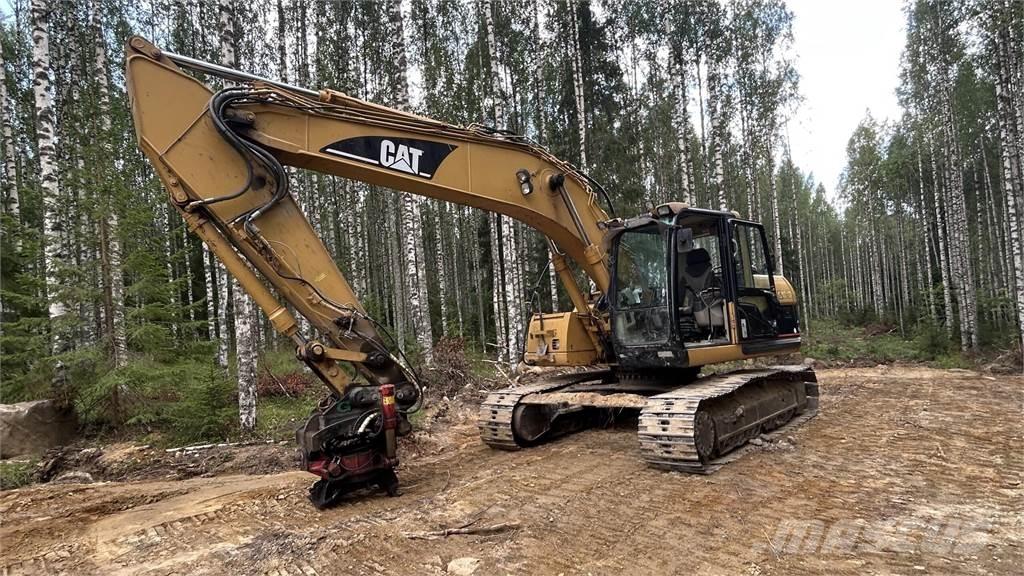 CAT 320C Pásové rýpadlá