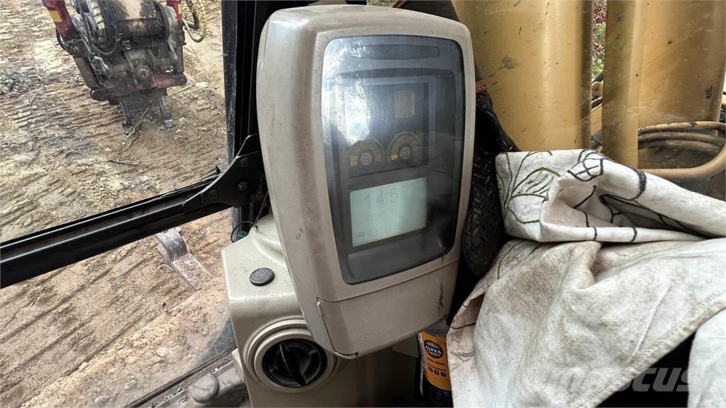 CAT 320C Pásové rýpadlá