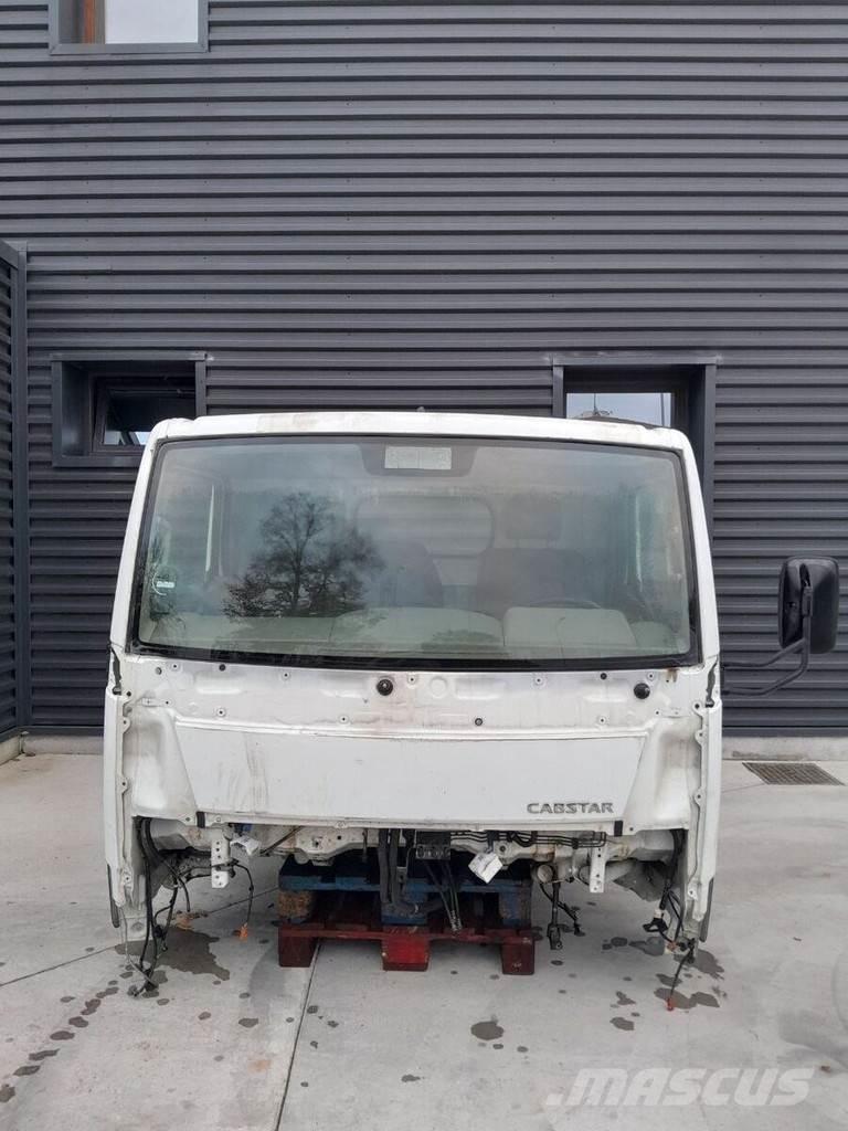Nissan Cabstar Kabíny a interiér