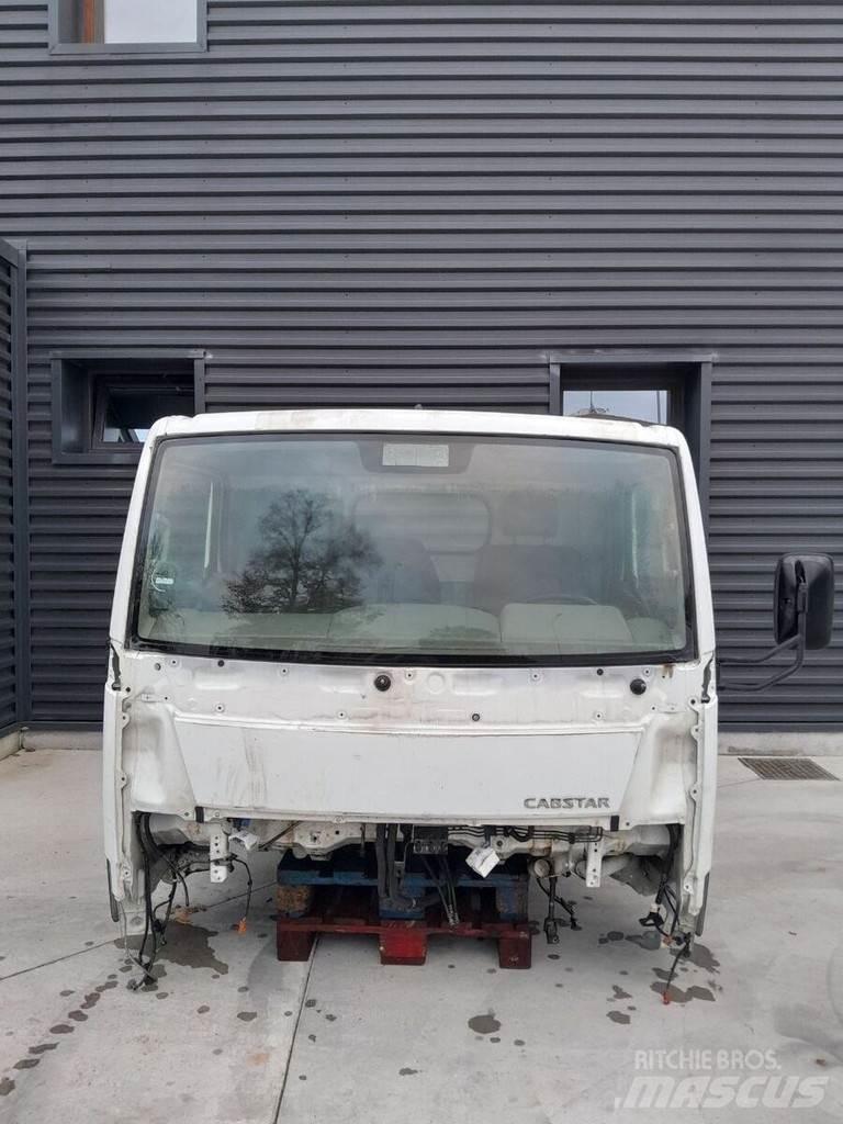 Nissan Cabstar Kabíny a interiér