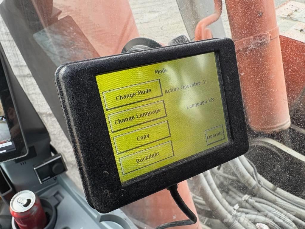 Hitachi ZX490LCH-7 Pásové rýpadlá