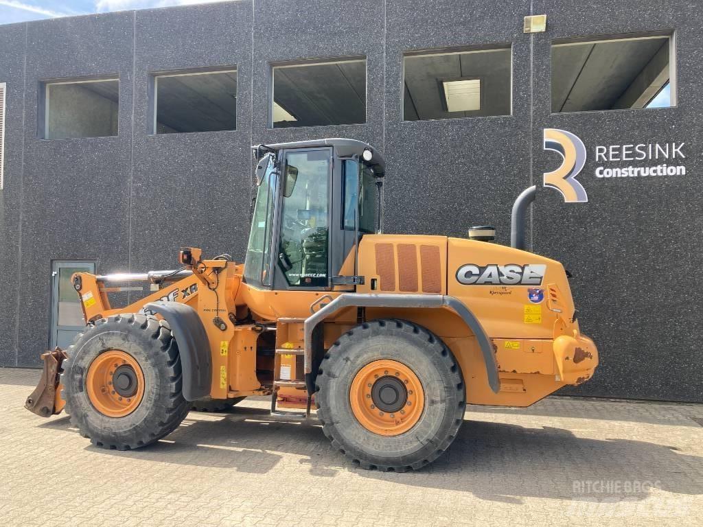 CASE 621 F XR Kolesové nakladače