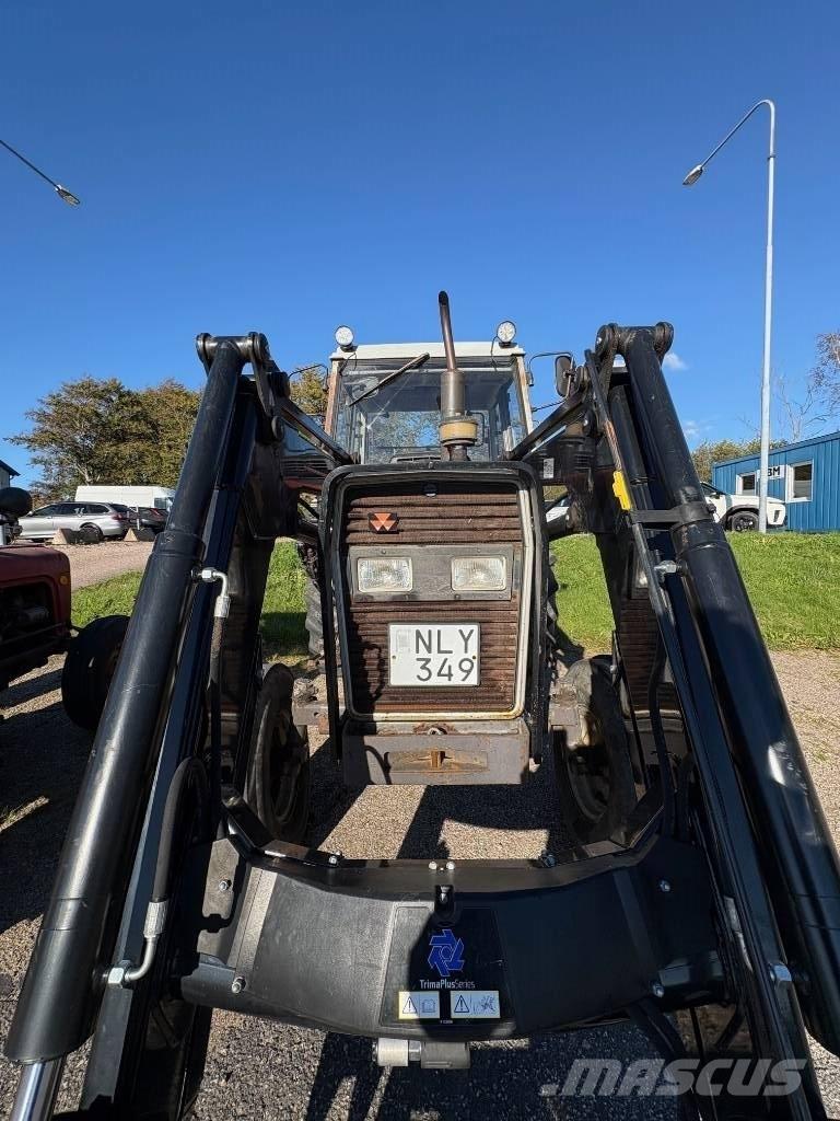 Massey Ferguson 375 Traktory