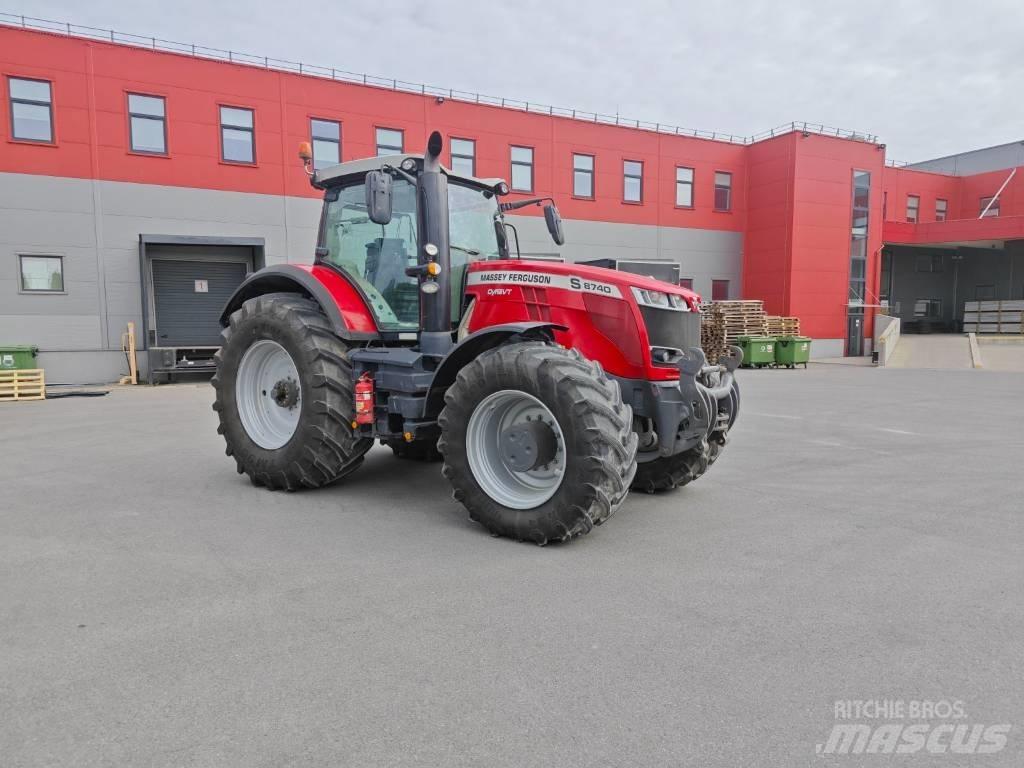 Massey Ferguson 8740 Traktory