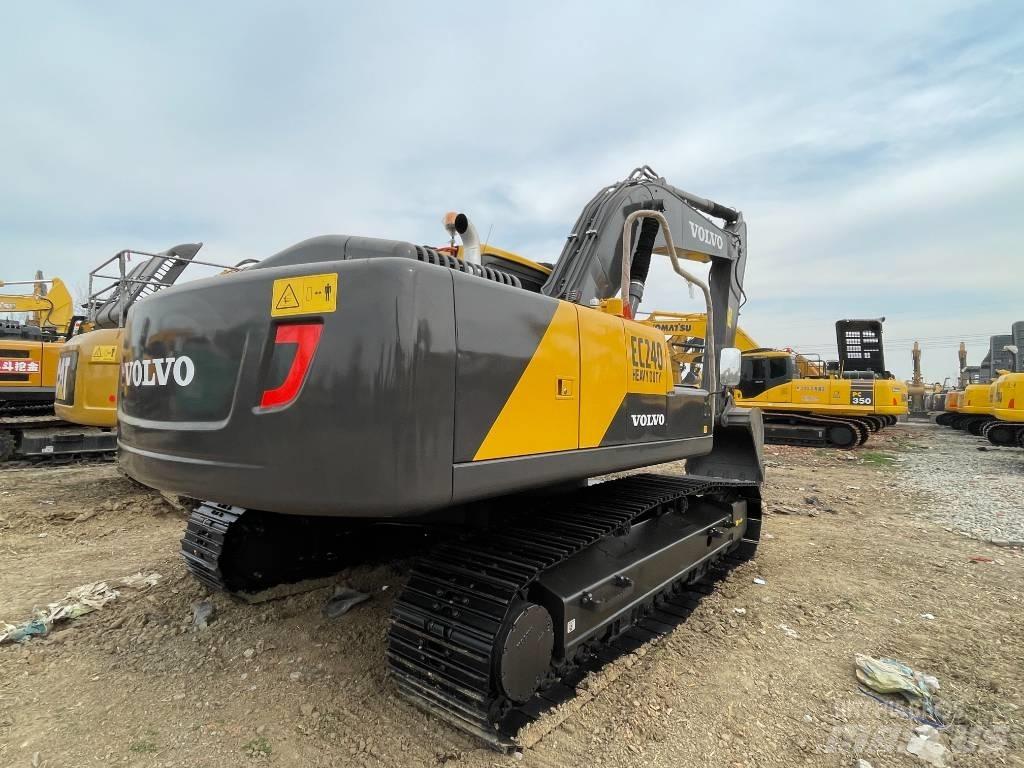 Volvo EC 240 Pásové rýpadlá
