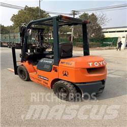 Toyota 02-7 FD F 30 Dieselové vozíky