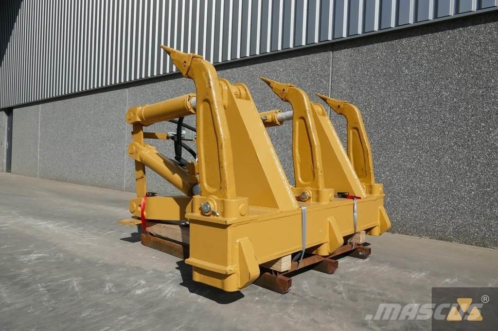CAT D7E Ripper Ďalšie komponenty