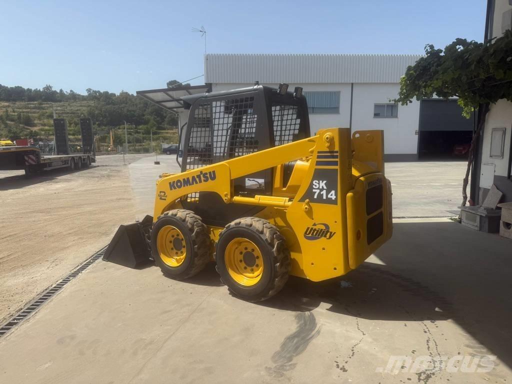 Komatsu SK 714 Šmykom riadené nakladače