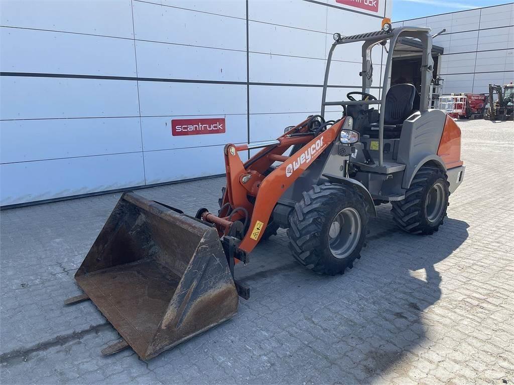 Weycor AR380 Agrar Viacúčelové nakladače