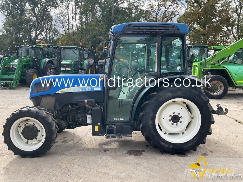 New Holland T 4050 Traktory