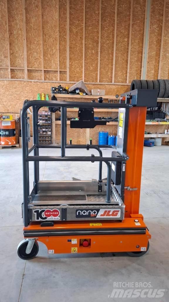 JLG Nano SP Vertikálne stĺpové výťahy