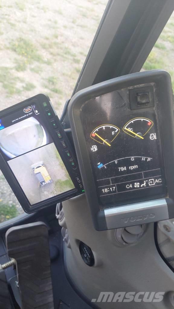 Volvo EC 220 DL Pásové rýpadlá