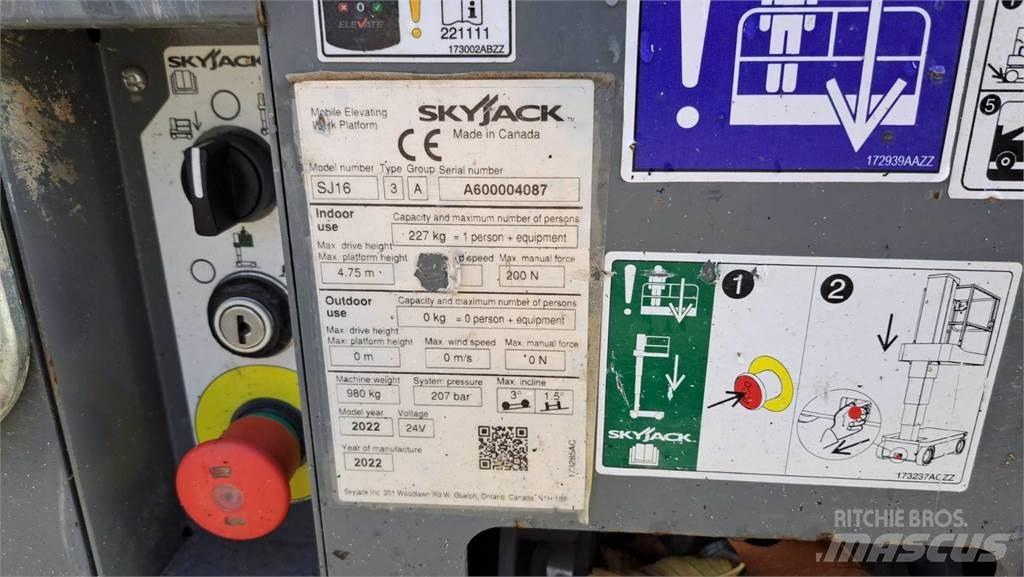 SkyJack SJ16 Ďalšie zdvíhacie zariadenia a plošiny