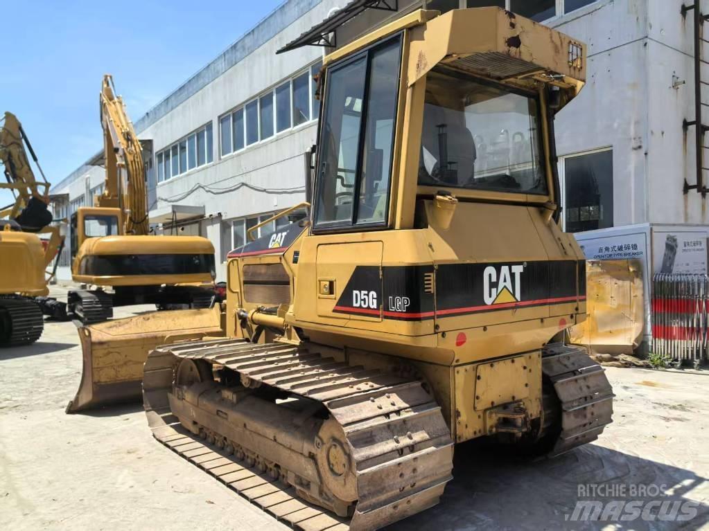 CAT D 5 G LGP Pásové dozéry