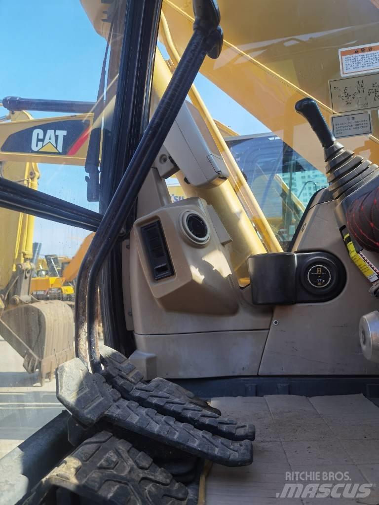 CAT 320 C Pásové rýpadlá