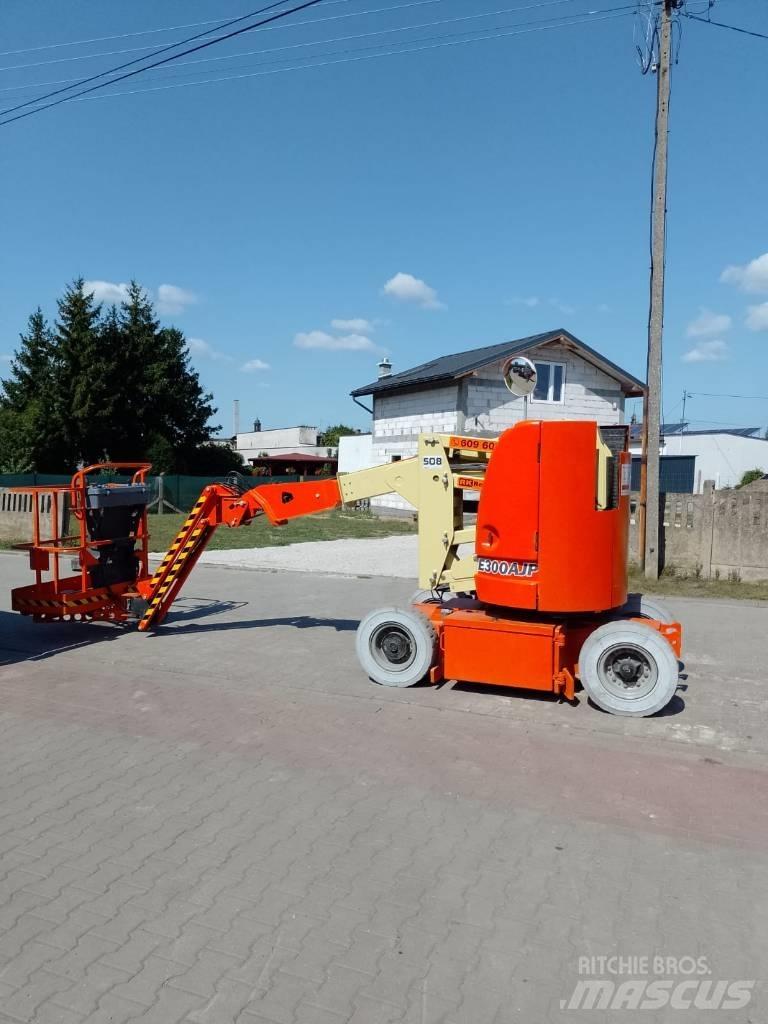 JLG E 300 AJP Kĺbové plošiny
