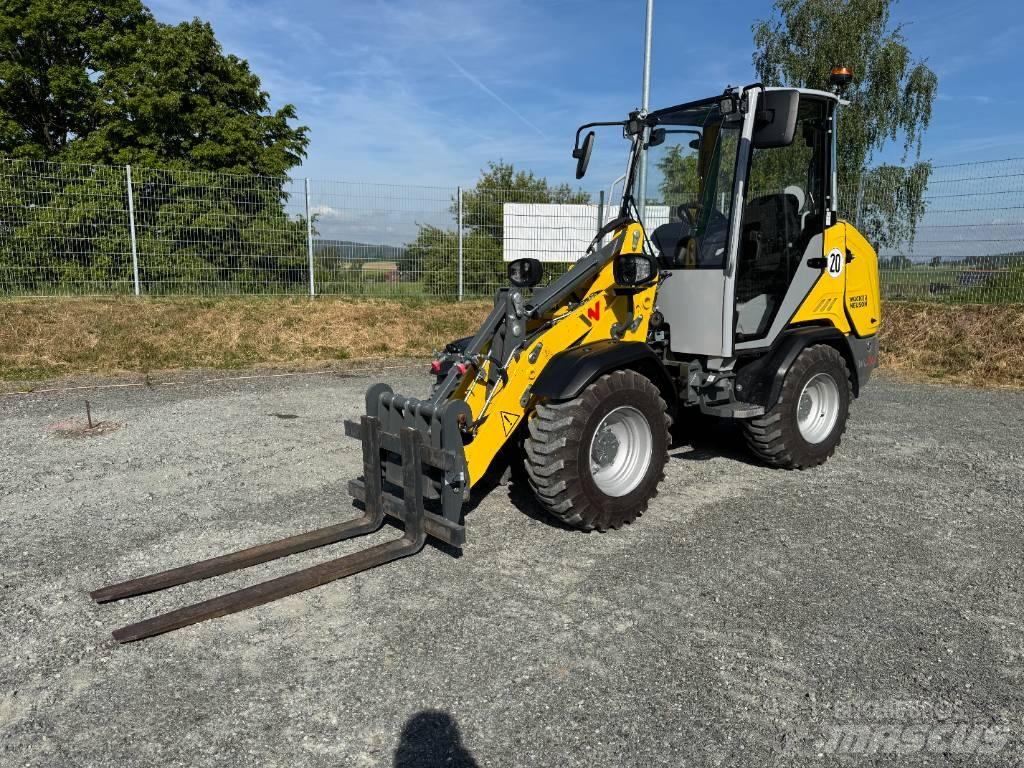 Wacker Neuson WL28 Kolesové nakladače