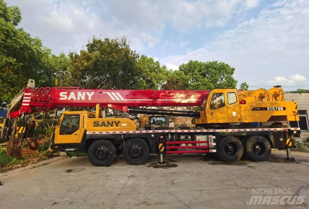 Sany STC750 Kladkostroje, navijaky a stavebné výťahy