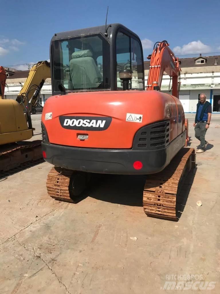 Doosan DX 60 Pásové rýpadlá