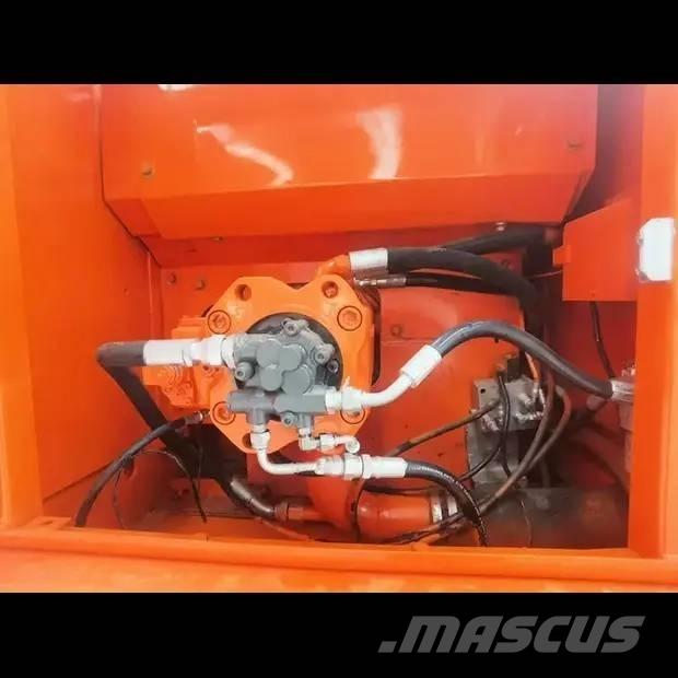Doosan DX 225 LC Pásové rýpadlá