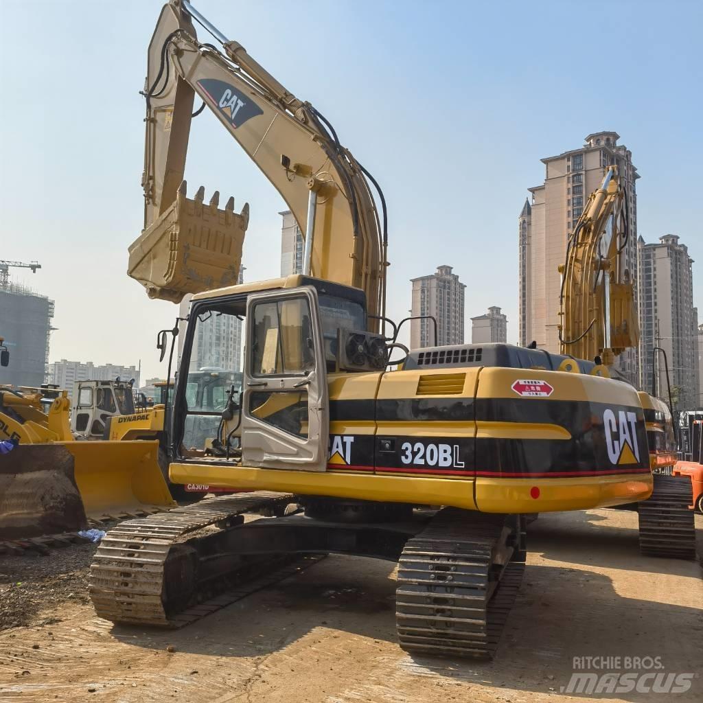 CAT 320 B L Pásové rýpadlá