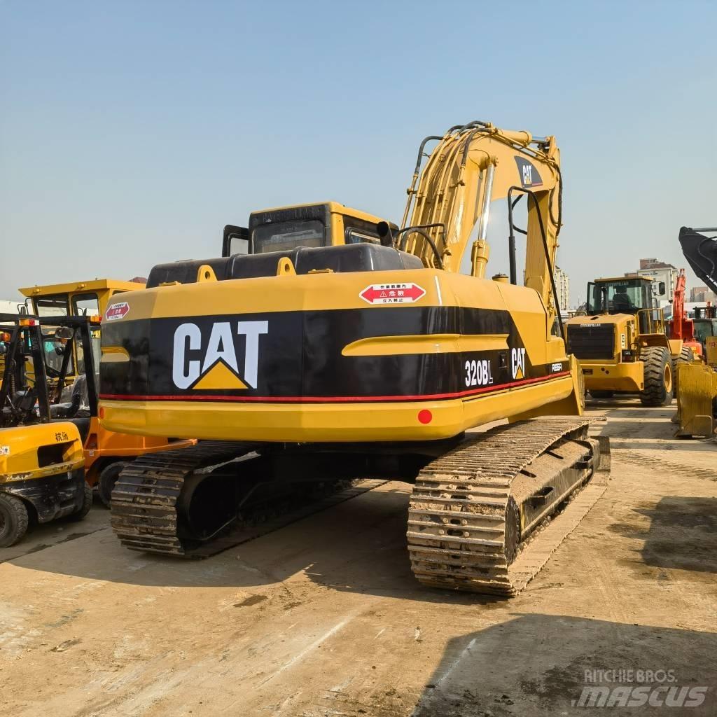 CAT 320 B L Pásové rýpadlá