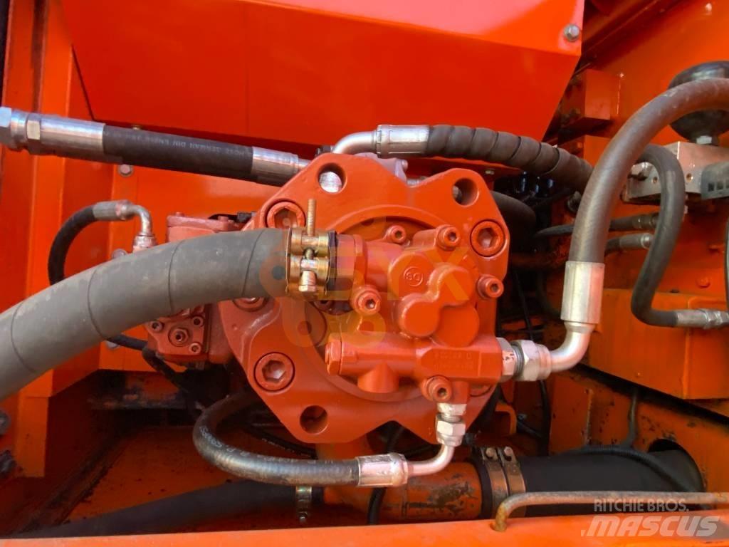 Doosan 220 LC-7 Pásové rýpadlá