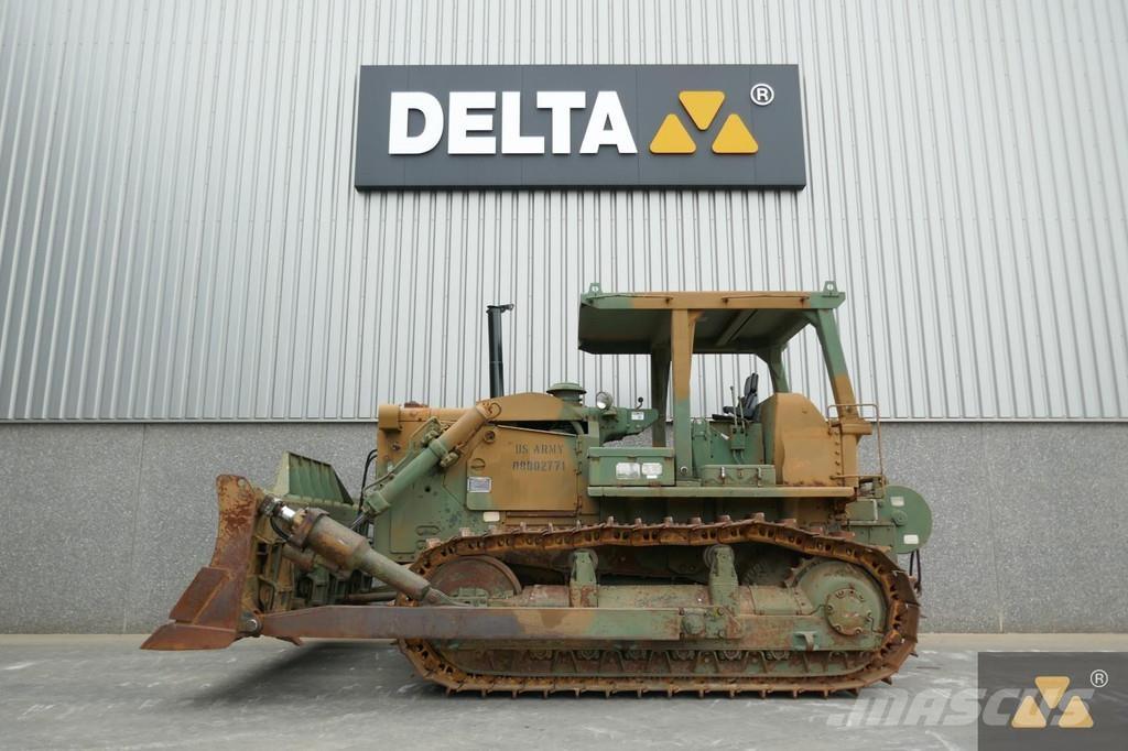 CAT D7F Ex-army Pásové dozéry