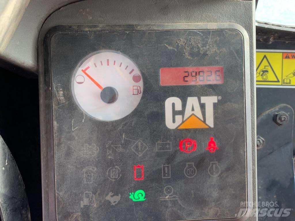 CAT 299 C Šmykom riadené nakladače