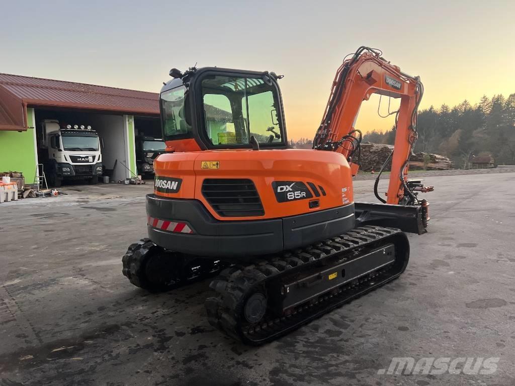 Doosan DX85R-3 Midi rýpadlá 7 t - 12 t