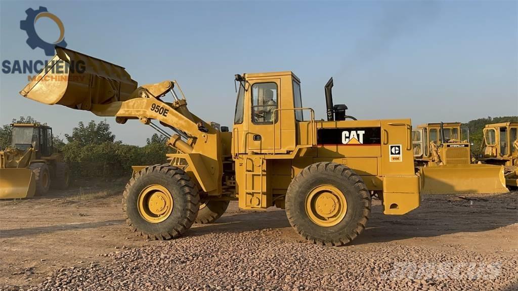 CAT 950 E Kolesové nakladače