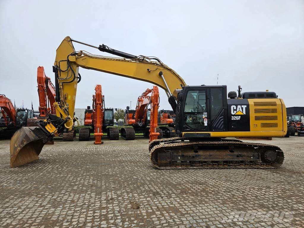 CAT 326 F L Pásové rýpadlá