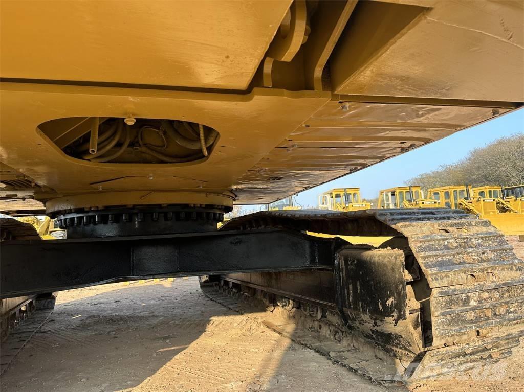 CAT 325 C Pásové rýpadlá