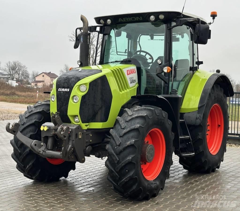 CLAAS Arion 550 Traktory