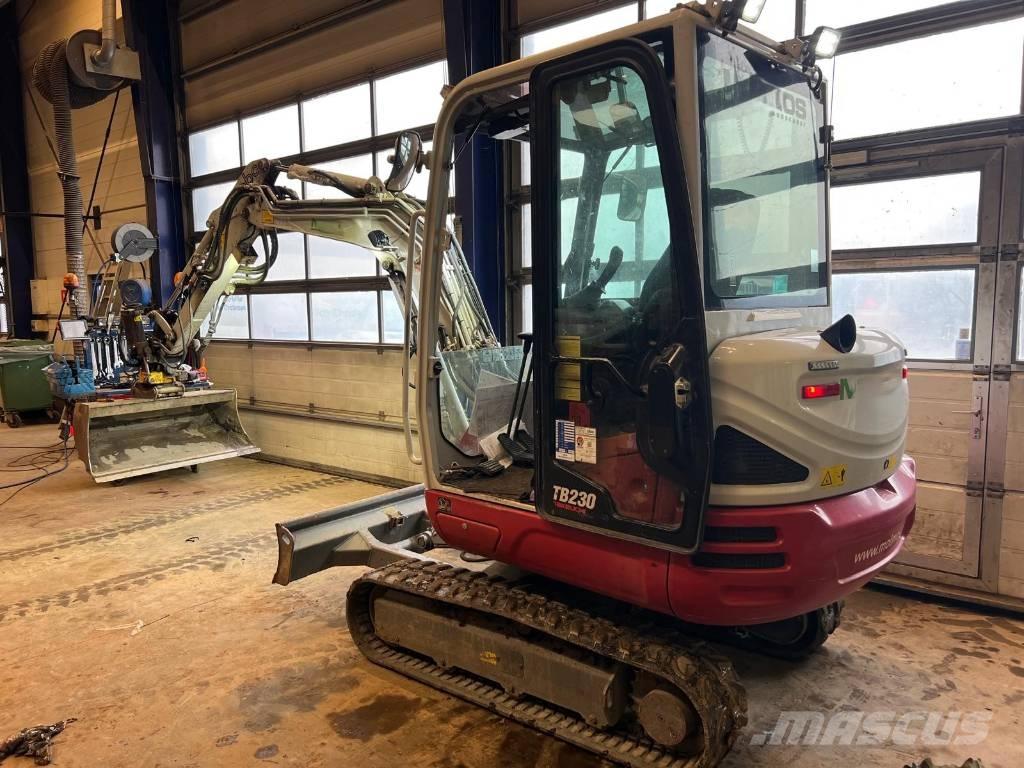 Takeuchi TB 230 Mini rýpadlá < 7t