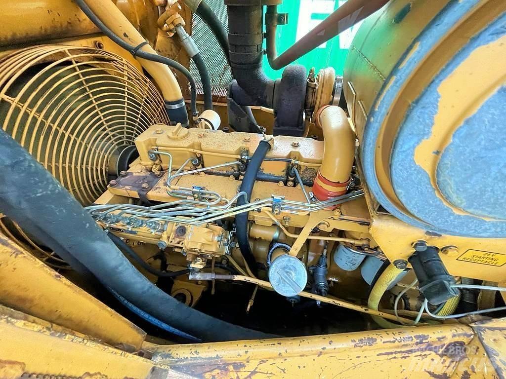 Dresser TD 15 E Pásové dozéry