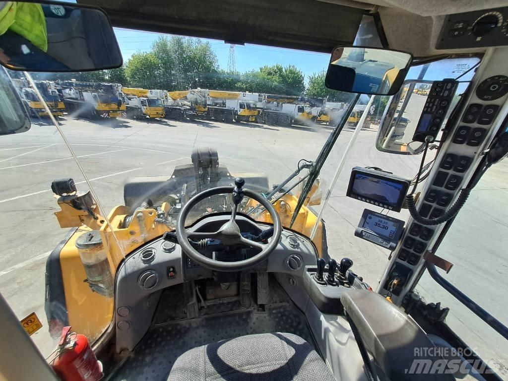 Volvo L180G Kolesové nakladače