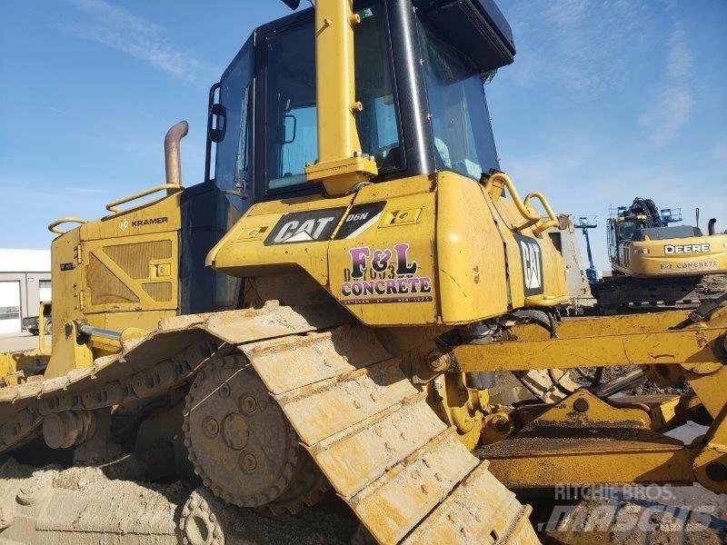 CAT D 6 N LGP Pásové dozéry