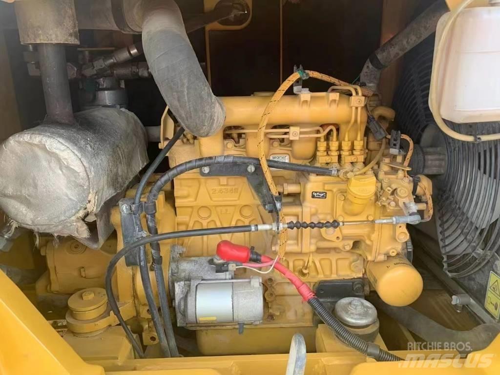 CAT CAT305.5E Pásové rýpadlá