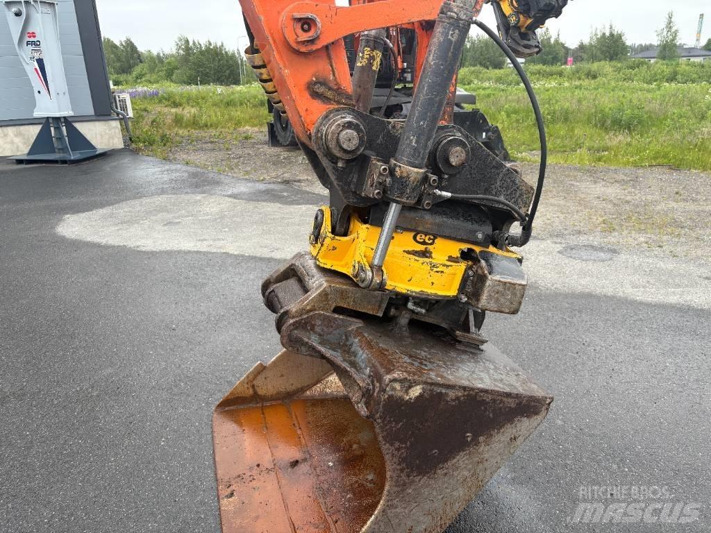 Hitachi ZX135US-3 Pásové rýpadlá