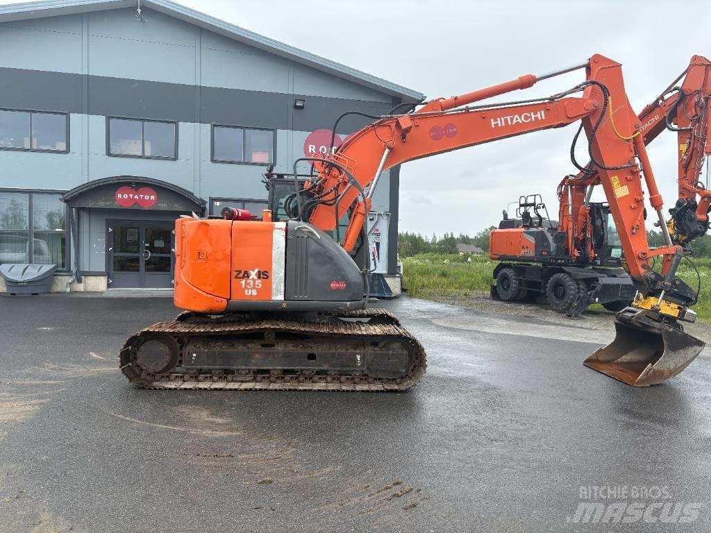 Hitachi ZX135US-3 Pásové rýpadlá