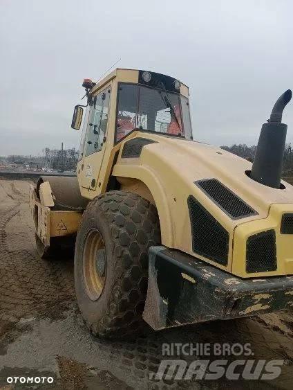 Bomag BW 213 D-4 Ťahačové valce