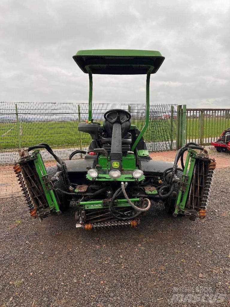 John Deere 8700 Kosačky fervejí