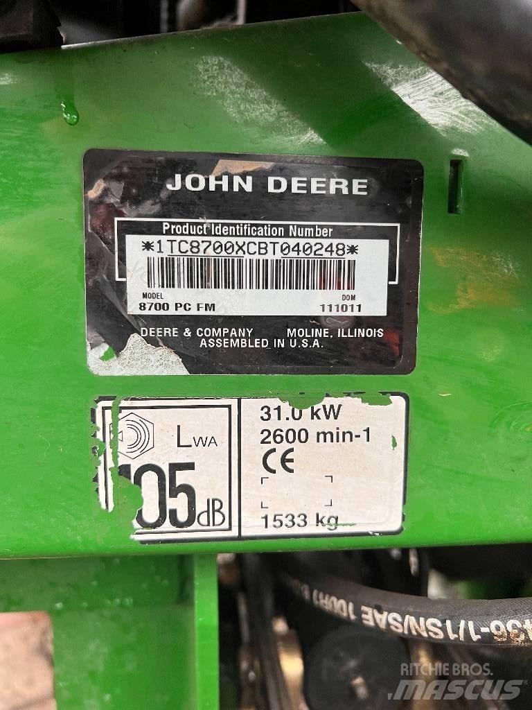 John Deere 8700 Kosačky fervejí