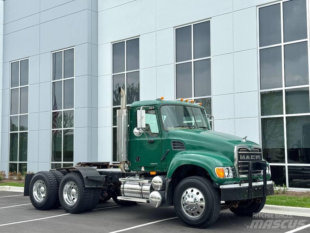 Mack Granite CV713 Ťahače