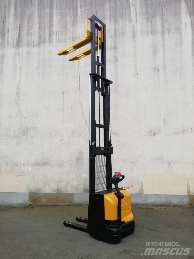 Hyster S1.4 Ručne vedené vysokozdvižné vozíky
