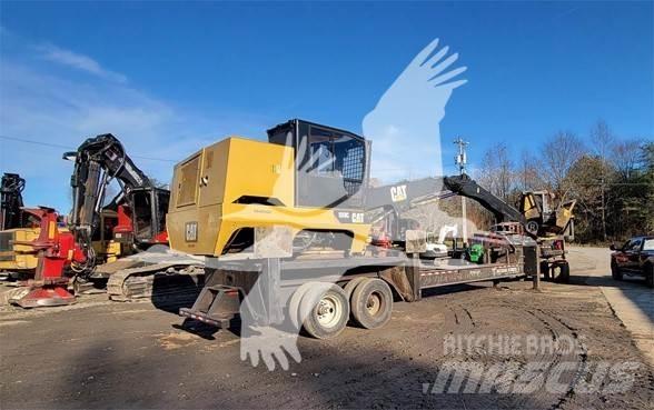 CAT 559C Lesné nakladače