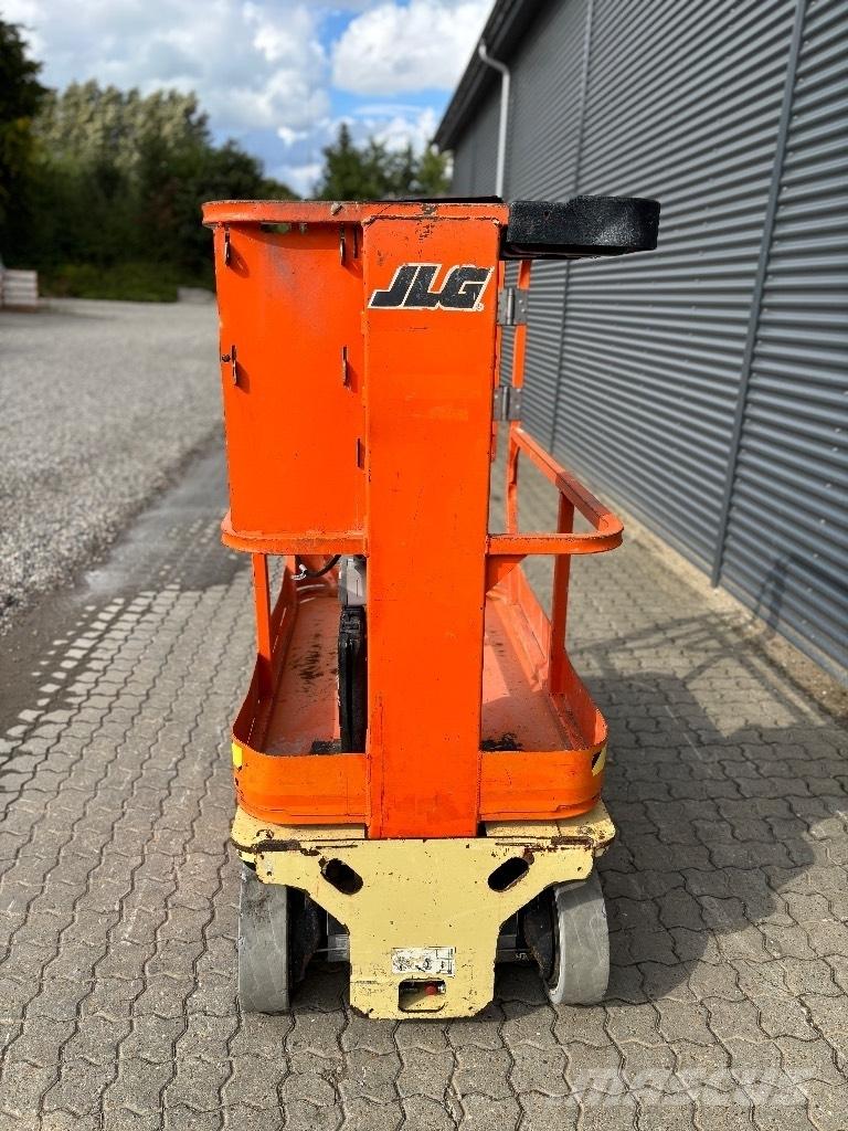JLG 1230 ES Vertikálne stĺpové výťahy