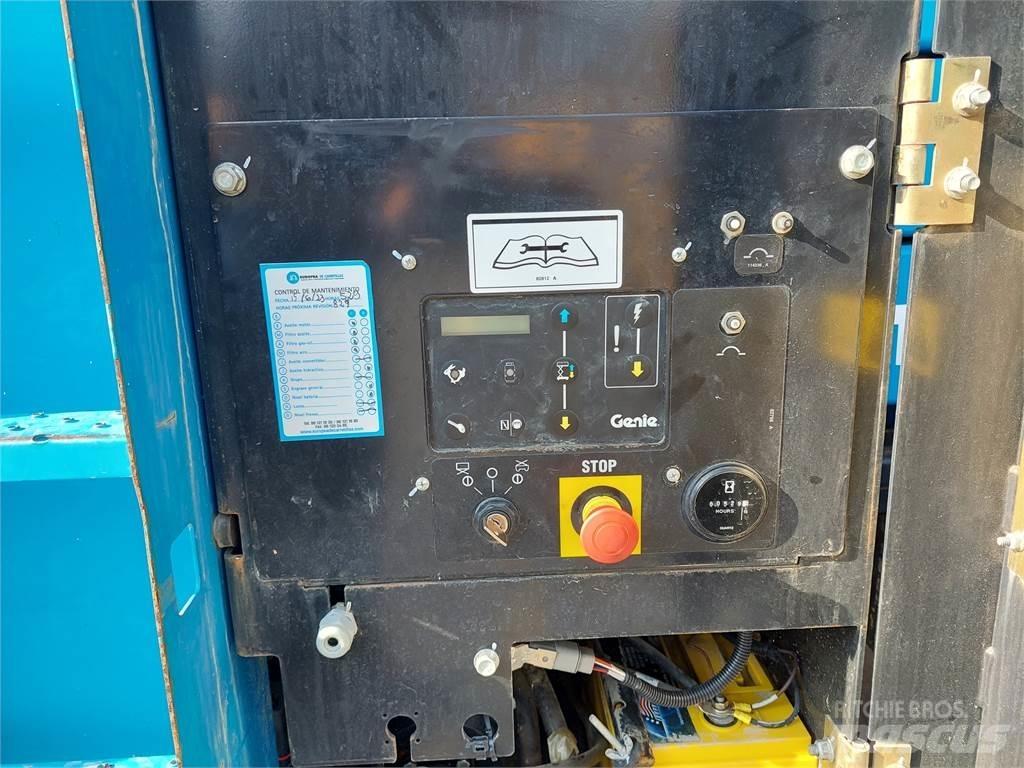 Genie GS4390 Nožnicové zdvíhacie plošiny